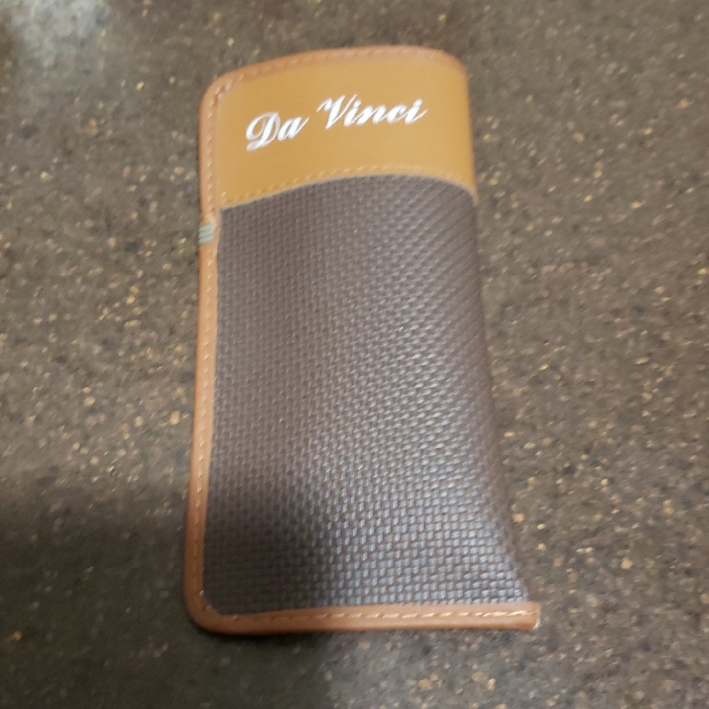 Da VINCI EYEGLASSES CASE ONLY